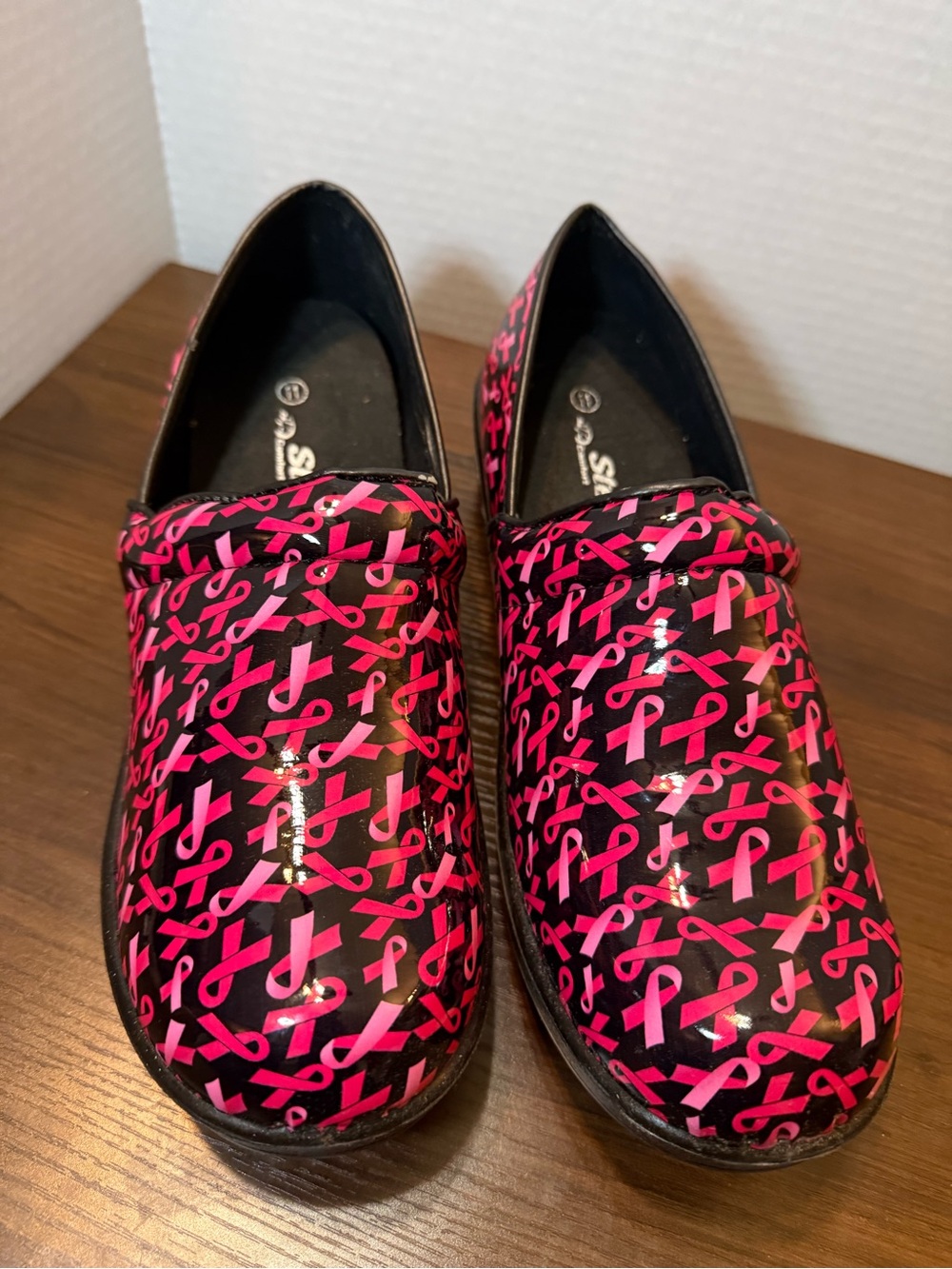 Stepz Pink Ribbon Pattern Clogs for Women
